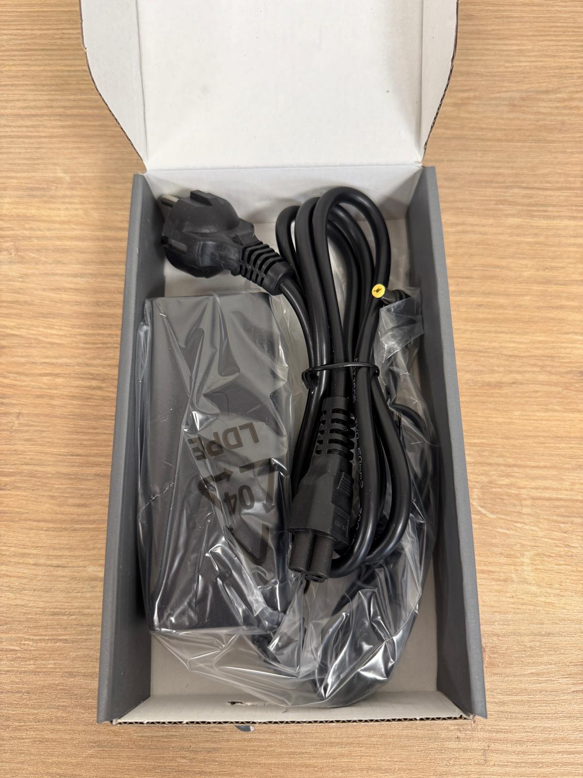 Acer Laptop Notebook Adaptör 19V 4,74A